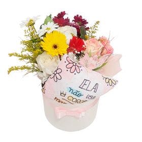 Box com Flores e Almofada - Dia das Mães